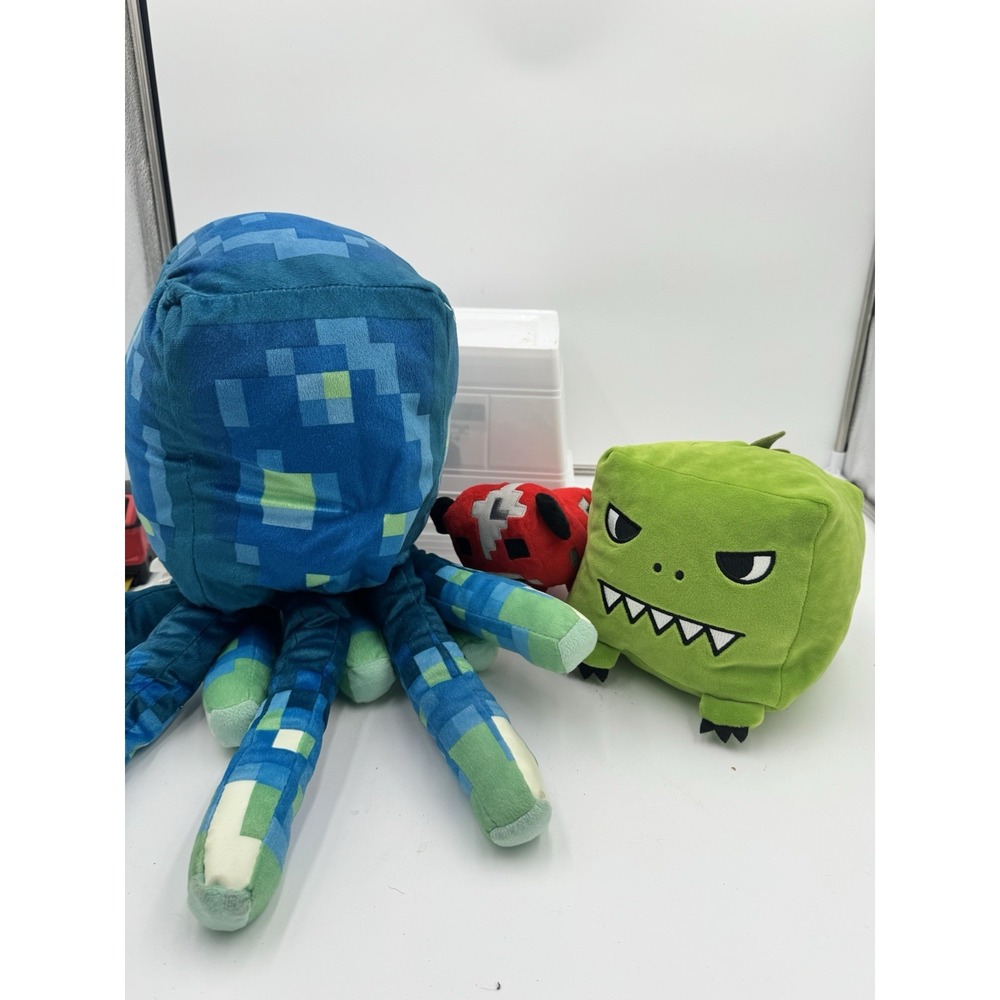 Minecraft Plush - Lot Of 3 Jurassic Park Trex, Piggy, And Octpus